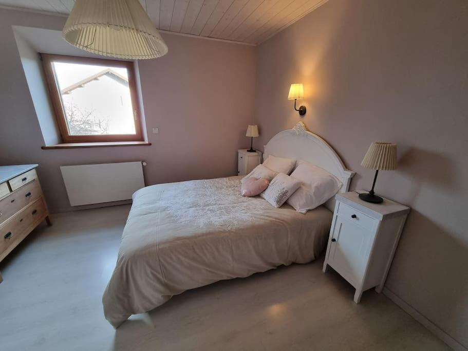 Orchamps-Vennes Logement Dans Maison + Exterieur מראה חיצוני תמונה
