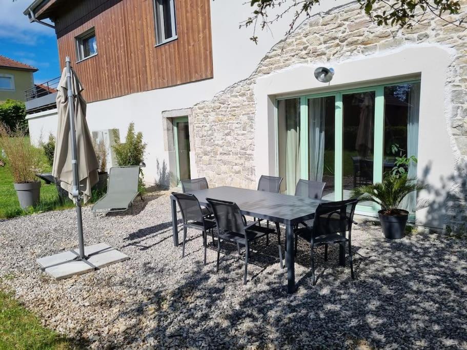 Orchamps-Vennes Logement Dans Maison + Exterieur מראה חיצוני תמונה